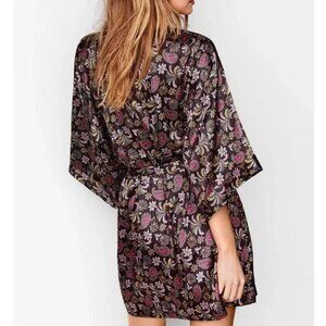 VICTORIA'S SECRET Silky Satin Robe Paisley Floral Print Womens M/L Feminine